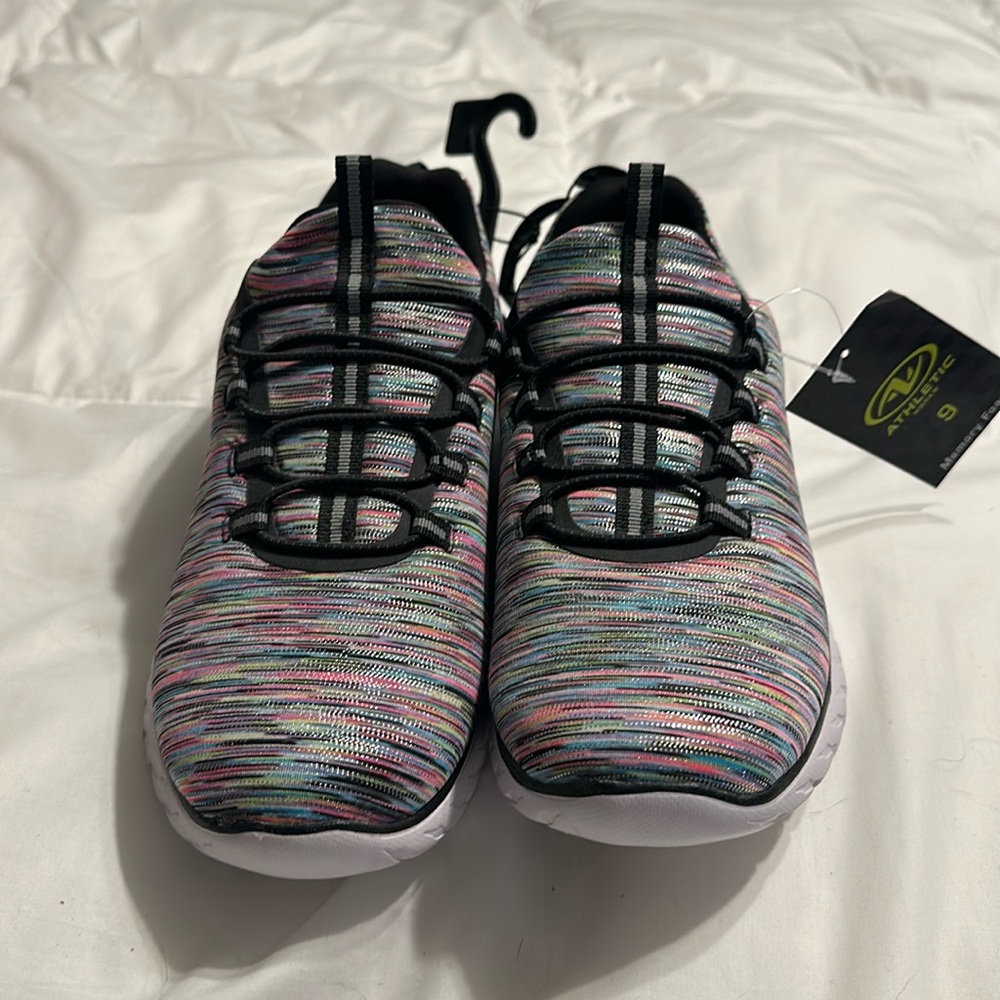 New with tags colorful sneaker